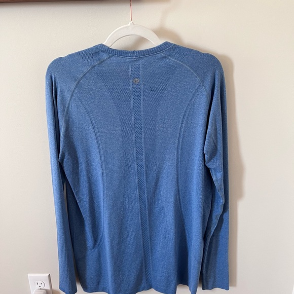 Lululemon Swift top - Picture 2 of 4